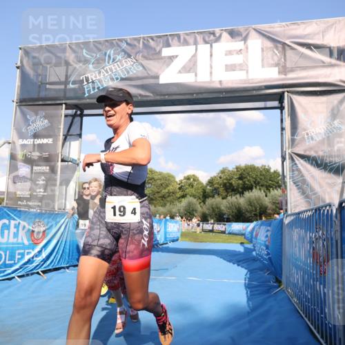 25.08.2024 - Elbe Triathlon Hamburg H.Heesch http://msf.ph/oto/6860384 25.08.2024 16:42:03 Ziel  meine-sportfotos.de