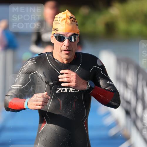 25.08.2024 - Elbe Triathlon Hamburg H.Heesch http://msf.ph/oto/6860393 25.08.2024 09:14:30 Schwimmen 338, 404, 414, 415, 419, 465 meine-sportfotos.de