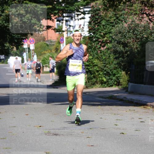 25.08.2024 - 20. Blankeneser Heldenlauf Strokosch-Dieckow http://msf.ph/oto/6860551 25.08.2024 10:10:42 Ziel 6361 meine-sportfotos.de