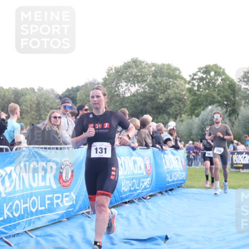 25.08.2024 - Elbe Triathlon Hamburg H.Heesch http://msf.ph/oto/6860572 25.08.2024 11:02:54 Ziel 131, 182, 222 meine-sportfotos.de