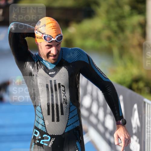 25.08.2024 - Elbe Triathlon Hamburg H.Heesch http://msf.ph/oto/6860573 25.08.2024 09:14:43 Schwimmen 338, 404, 414, 415, 419, 465 meine-sportfotos.de