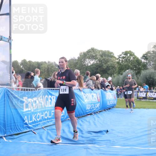 25.08.2024 - Elbe Triathlon Hamburg H.Heesch http://msf.ph/oto/6860586 25.08.2024 11:02:54 Ziel 131, 182, 222 meine-sportfotos.de