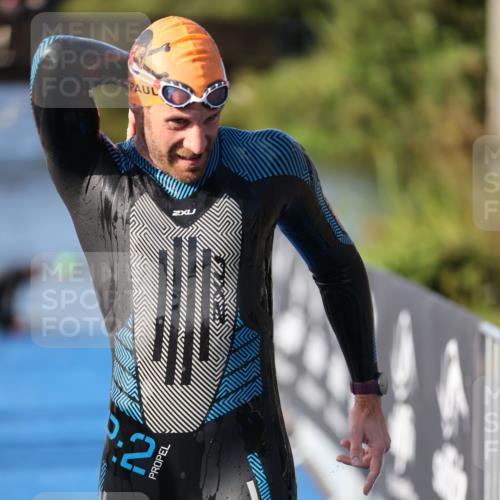 25.08.2024 - Elbe Triathlon Hamburg H.Heesch http://msf.ph/oto/6860587 25.08.2024 09:14:43 Schwimmen 338, 404, 414, 415, 419, 465 meine-sportfotos.de