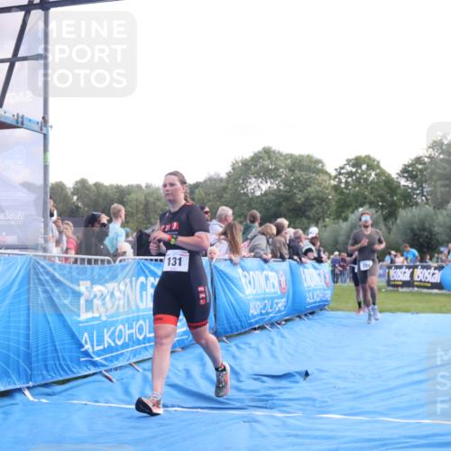 25.08.2024 - Elbe Triathlon Hamburg H.Heesch http://msf.ph/oto/6860589 25.08.2024 11:02:54 Ziel 131, 182, 222 meine-sportfotos.de