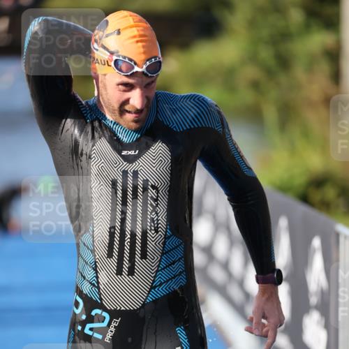25.08.2024 - Elbe Triathlon Hamburg H.Heesch http://msf.ph/oto/6860593 25.08.2024 09:14:43 Schwimmen 338, 404, 414, 415, 419, 465 meine-sportfotos.de