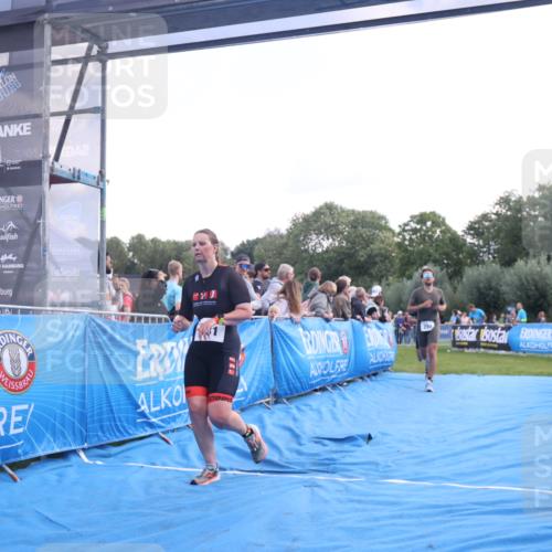 25.08.2024 - Elbe Triathlon Hamburg H.Heesch http://msf.ph/oto/6860598 25.08.2024 11:02:54 Ziel 131, 182, 222 meine-sportfotos.de