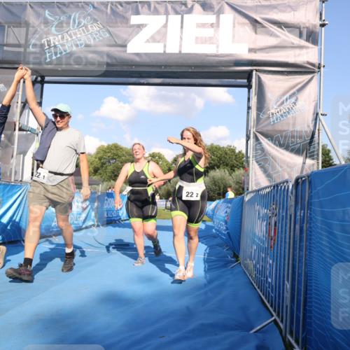 25.08.2024 - Elbe Triathlon Hamburg H.Heesch http://msf.ph/oto/6860601 25.08.2024 16:42:22 Ziel  meine-sportfotos.de