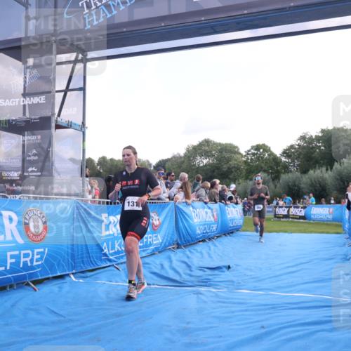 25.08.2024 - Elbe Triathlon Hamburg H.Heesch http://msf.ph/oto/6860606 25.08.2024 11:02:55 Ziel 131, 182, 222 meine-sportfotos.de
