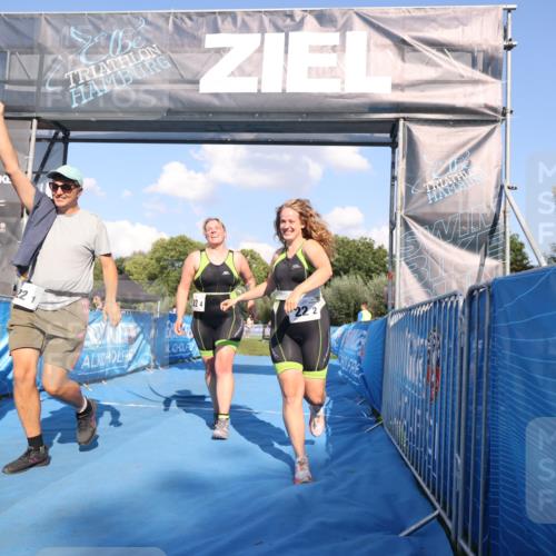 25.08.2024 - Elbe Triathlon Hamburg H.Heesch http://msf.ph/oto/6860613 25.08.2024 16:42:22 Ziel  meine-sportfotos.de