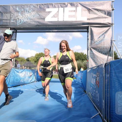 25.08.2024 - Elbe Triathlon Hamburg H.Heesch http://msf.ph/oto/6860632 25.08.2024 16:42:22 Ziel  meine-sportfotos.de
