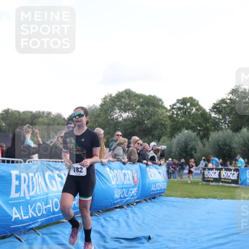 25.08.2024 - Elbe Triathlon Hamburg H.Heesch http://msf.ph/oto/6860649 25.08.2024 11:02:57 Ziel 131, 177, 182, 222 meine-sportfotos.de