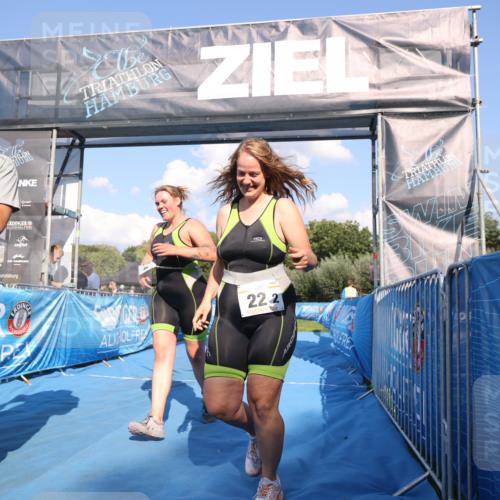 25.08.2024 - Elbe Triathlon Hamburg H.Heesch http://msf.ph/oto/6860659 25.08.2024 16:42:22 Ziel  meine-sportfotos.de