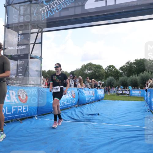 25.08.2024 - Elbe Triathlon Hamburg H.Heesch http://msf.ph/oto/6860678 25.08.2024 11:02:58 Ziel 131, 177, 182, 222 meine-sportfotos.de