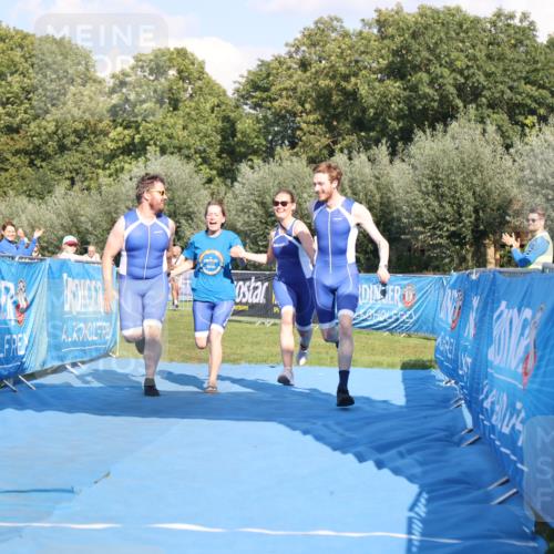 25.08.2024 - Elbe Triathlon Hamburg H.Heesch http://msf.ph/oto/6860680 25.08.2024 16:43:06 Ziel  meine-sportfotos.de