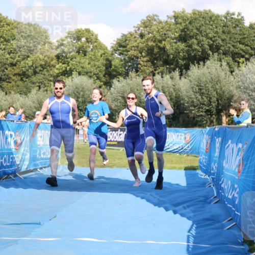 25.08.2024 - Elbe Triathlon Hamburg H.Heesch http://msf.ph/oto/6860699 25.08.2024 16:43:07 Ziel  meine-sportfotos.de