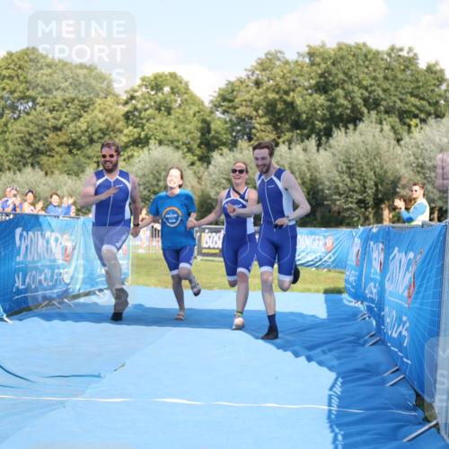 25.08.2024 - Elbe Triathlon Hamburg H.Heesch http://msf.ph/oto/6860714 25.08.2024 16:43:07 Ziel  meine-sportfotos.de