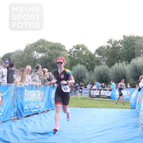 25.08.2024 - Elbe Triathlon Hamburg H.Heesch http://msf.ph/oto/6860717 25.08.2024 11:03:04 Ziel 177, 182, 290 meine-sportfotos.de