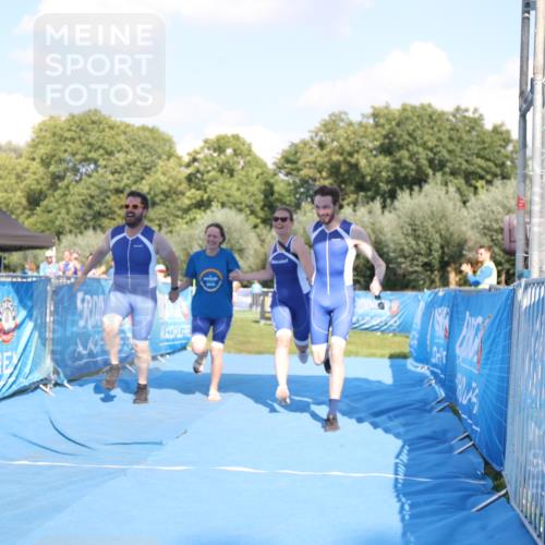 25.08.2024 - Elbe Triathlon Hamburg H.Heesch http://msf.ph/oto/6860740 25.08.2024 16:43:07 Ziel  meine-sportfotos.de