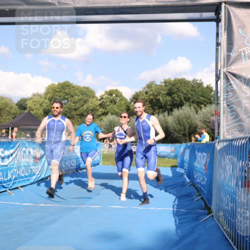25.08.2024 - Elbe Triathlon Hamburg H.Heesch http://msf.ph/oto/6860770 25.08.2024 16:43:07 Ziel  meine-sportfotos.de