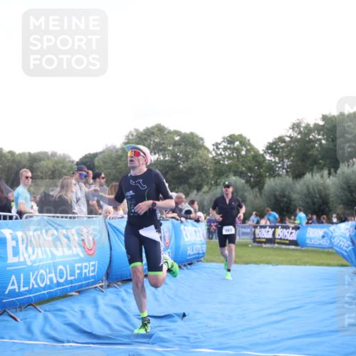 25.08.2024 - Elbe Triathlon Hamburg H.Heesch http://msf.ph/oto/6860809 25.08.2024 11:03:11 Ziel 177, 283, 290 meine-sportfotos.de