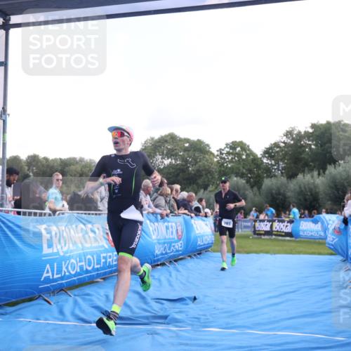 25.08.2024 - Elbe Triathlon Hamburg H.Heesch http://msf.ph/oto/6860826 25.08.2024 11:03:12 Ziel 177, 283, 290 meine-sportfotos.de