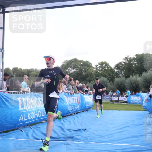 25.08.2024 - Elbe Triathlon Hamburg H.Heesch http://msf.ph/oto/6860829 25.08.2024 11:03:12 Ziel 177, 283, 290 meine-sportfotos.de