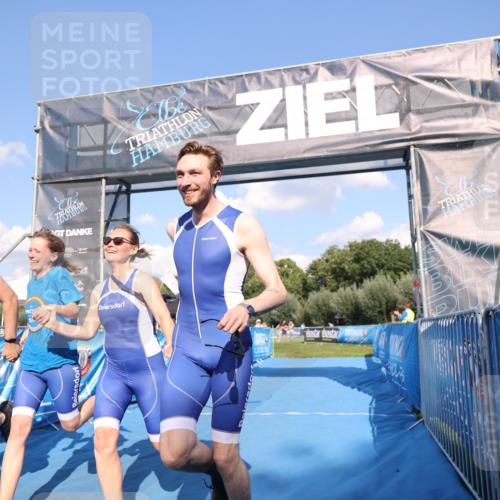 25.08.2024 - Elbe Triathlon Hamburg H.Heesch http://msf.ph/oto/6860856 25.08.2024 16:43:09 Ziel  meine-sportfotos.de