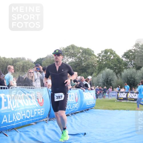 25.08.2024 - Elbe Triathlon Hamburg H.Heesch http://msf.ph/oto/6860865 25.08.2024 11:03:13 Ziel 233, 283, 290 meine-sportfotos.de