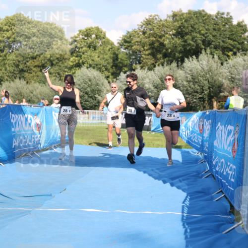 25.08.2024 - Elbe Triathlon Hamburg H.Heesch http://msf.ph/oto/6860878 25.08.2024 16:46:45 Ziel  meine-sportfotos.de