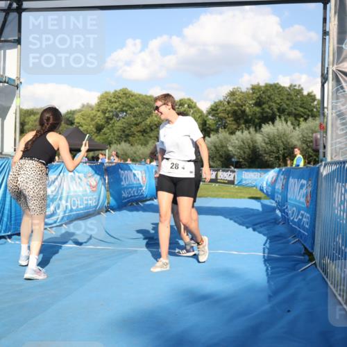 25.08.2024 - Elbe Triathlon Hamburg H.Heesch http://msf.ph/oto/6860936 25.08.2024 16:46:47 Ziel  meine-sportfotos.de