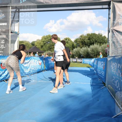 25.08.2024 - Elbe Triathlon Hamburg H.Heesch http://msf.ph/oto/6860940 25.08.2024 16:46:48 Ziel  meine-sportfotos.de