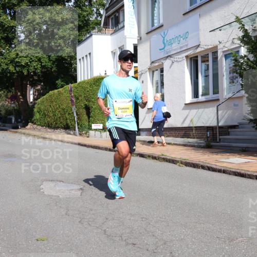 25.08.2024 - 20. Blankeneser Heldenlauf Strokosch-Dieckow http://msf.ph/oto/6860967 25.08.2024 10:14:06 Ziel 6389, 6504 meine-sportfotos.de