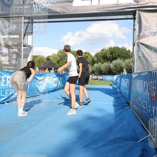 25.08.2024 - Elbe Triathlon Hamburg H.Heesch http://msf.ph/oto/6860976 25.08.2024 16:46:48 Ziel  meine-sportfotos.de