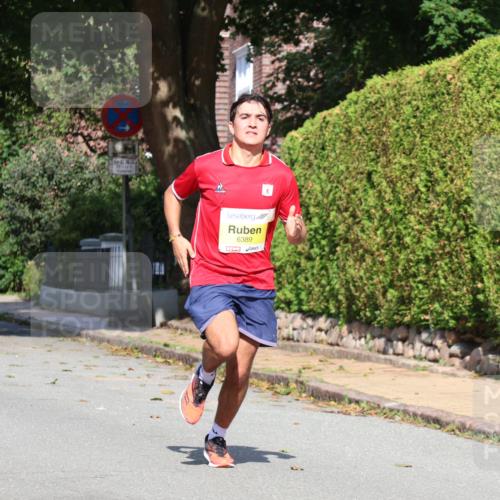 25.08.2024 - 20. Blankeneser Heldenlauf Strokosch-Dieckow http://msf.ph/oto/6860984 25.08.2024 10:14:17 Ziel 6285, 6389 meine-sportfotos.de