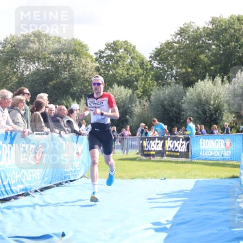 25.08.2024 - Elbe Triathlon Hamburg H.Heesch http://msf.ph/oto/6860988 25.08.2024 11:03:35 Ziel 136, 615 meine-sportfotos.de