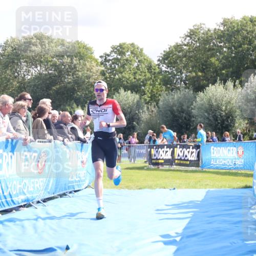 25.08.2024 - Elbe Triathlon Hamburg H.Heesch http://msf.ph/oto/6860994 25.08.2024 11:03:35 Ziel 136, 615 meine-sportfotos.de