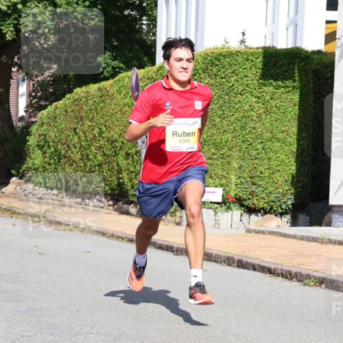 25.08.2024 - 20. Blankeneser Heldenlauf Strokosch-Dieckow http://msf.ph/oto/6861003 25.08.2024 10:14:18 Ziel 6285, 6389, 6439 meine-sportfotos.de