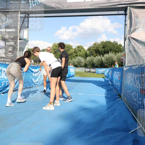 25.08.2024 - Elbe Triathlon Hamburg H.Heesch http://msf.ph/oto/6861005 25.08.2024 16:46:49 Ziel  meine-sportfotos.de