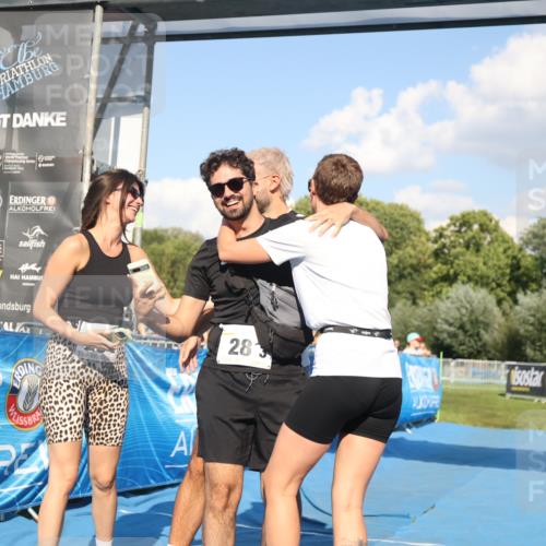 25.08.2024 - Elbe Triathlon Hamburg H.Heesch http://msf.ph/oto/6861020 25.08.2024 16:46:53 Ziel  meine-sportfotos.de