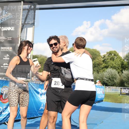 25.08.2024 - Elbe Triathlon Hamburg H.Heesch http://msf.ph/oto/6861025 25.08.2024 16:46:53 Ziel  meine-sportfotos.de