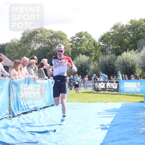 25.08.2024 - Elbe Triathlon Hamburg H.Heesch http://msf.ph/oto/6861026 25.08.2024 11:03:35 Ziel 136, 615 meine-sportfotos.de