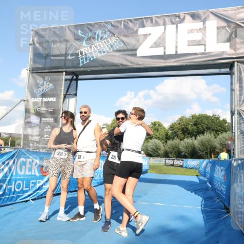 25.08.2024 - Elbe Triathlon Hamburg H.Heesch http://msf.ph/oto/6861062 25.08.2024 16:46:54 Ziel  meine-sportfotos.de