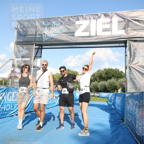 25.08.2024 - Elbe Triathlon Hamburg H.Heesch http://msf.ph/oto/6861091 25.08.2024 16:46:55 Ziel  meine-sportfotos.de