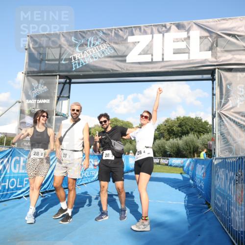 25.08.2024 - Elbe Triathlon Hamburg H.Heesch http://msf.ph/oto/6861098 25.08.2024 16:46:55 Ziel  meine-sportfotos.de