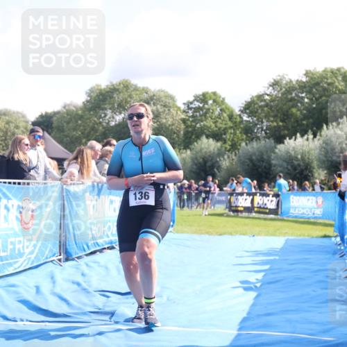 25.08.2024 - Elbe Triathlon Hamburg H.Heesch http://msf.ph/oto/6861120 25.08.2024 11:03:43 Ziel 136, 615 meine-sportfotos.de