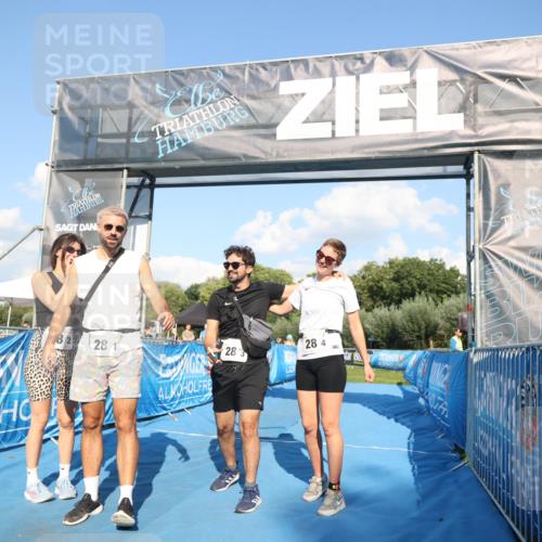 25.08.2024 - Elbe Triathlon Hamburg H.Heesch http://msf.ph/oto/6861149 25.08.2024 16:46:56 Ziel  meine-sportfotos.de