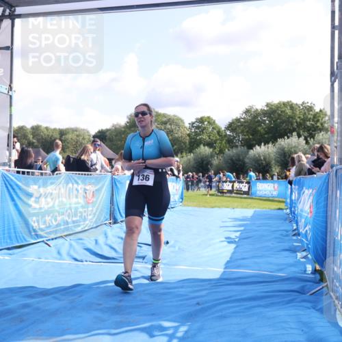 25.08.2024 - Elbe Triathlon Hamburg H.Heesch http://msf.ph/oto/6861163 25.08.2024 11:03:43 Ziel 136, 615 meine-sportfotos.de