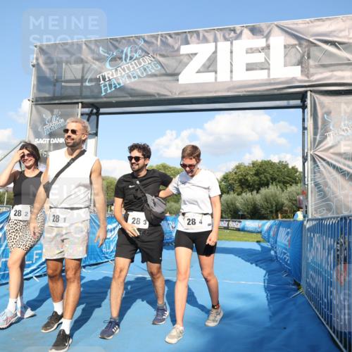 25.08.2024 - Elbe Triathlon Hamburg H.Heesch http://msf.ph/oto/6861176 25.08.2024 16:46:56 Ziel  meine-sportfotos.de