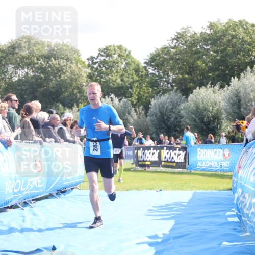 25.08.2024 - Elbe Triathlon Hamburg H.Heesch http://msf.ph/oto/6861189 25.08.2024 11:03:57 Ziel 264, 282, 317 meine-sportfotos.de
