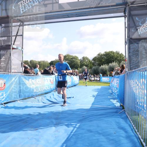 25.08.2024 - Elbe Triathlon Hamburg H.Heesch http://msf.ph/oto/6861217 25.08.2024 11:03:58 Ziel 264, 282, 317 meine-sportfotos.de